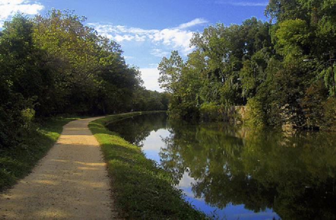 CO_Canal_Trail_-_Winding_Path